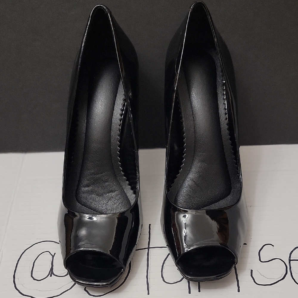 BCBG Paris Black Patent LTR Peep-Toe Heels 9.5B
